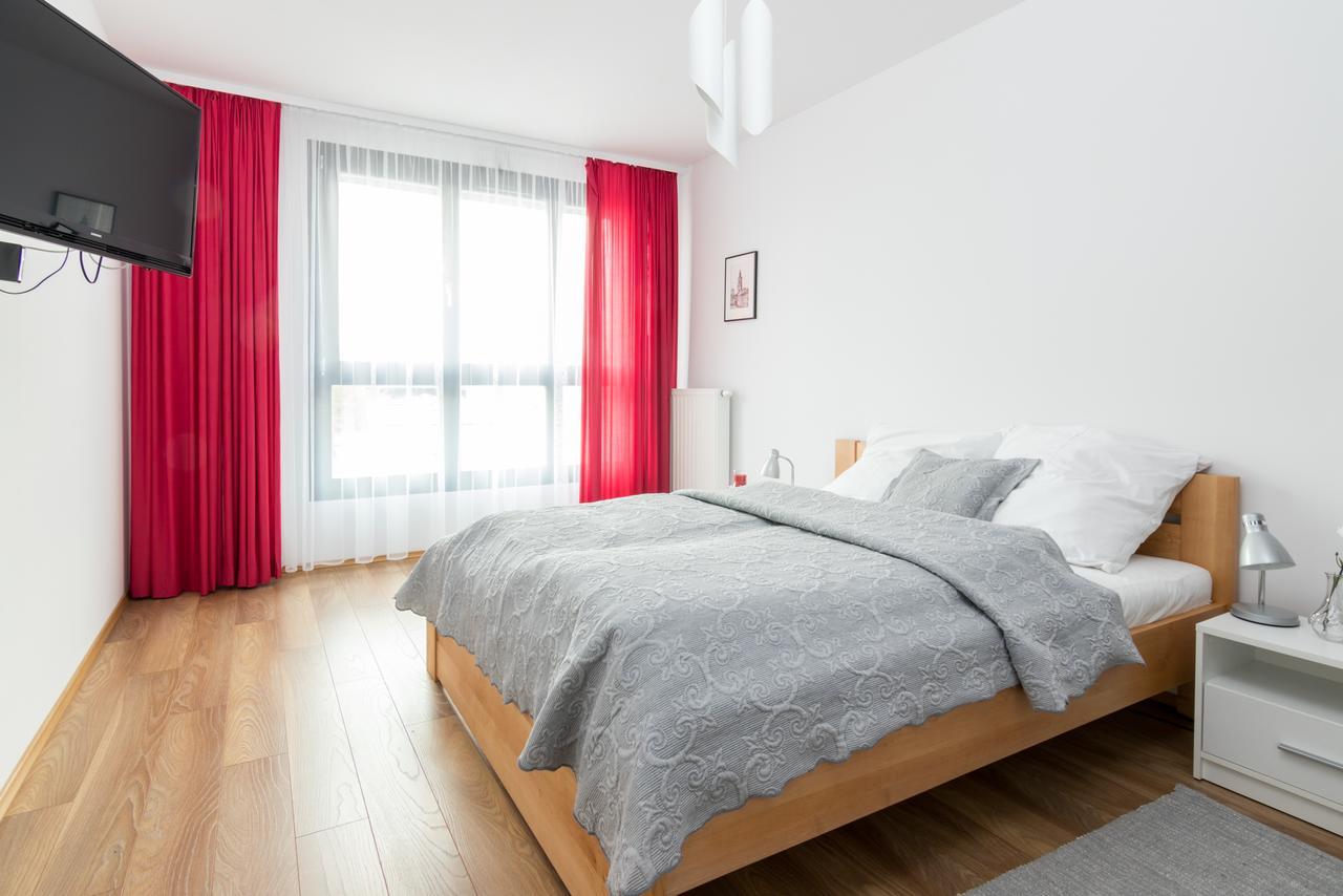 Wawrzynca Apartment With Parking Krasków Εξωτερικό φωτογραφία