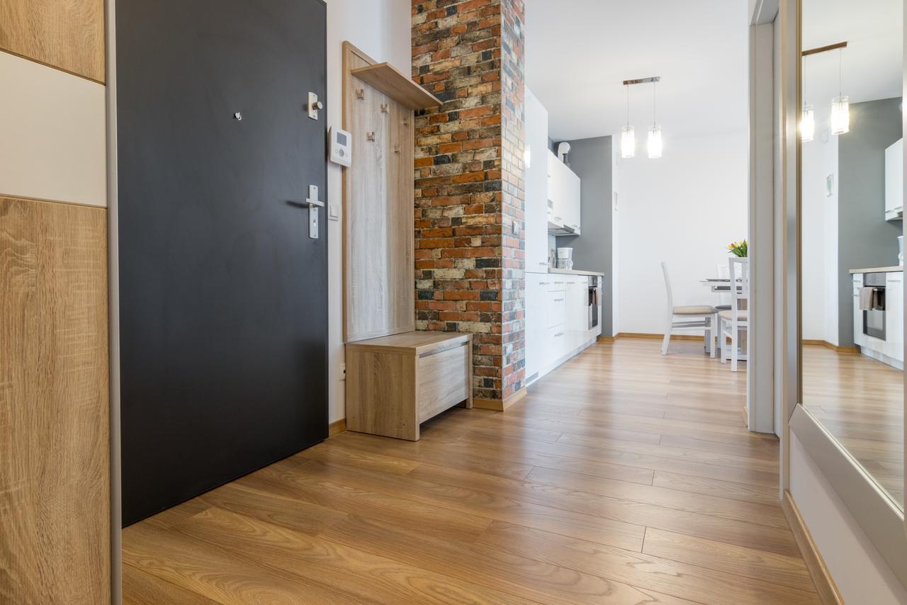 Wawrzynca Apartment With Parking Krasków Εξωτερικό φωτογραφία
