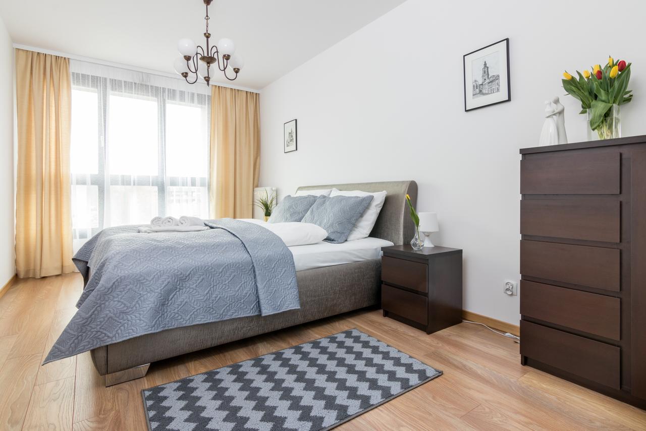 Wawrzynca Apartment With Parking Krasków Εξωτερικό φωτογραφία